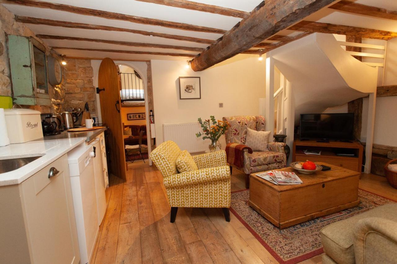Popfosters Barn Villa Weston Subedge ภายนอก รูปภาพ