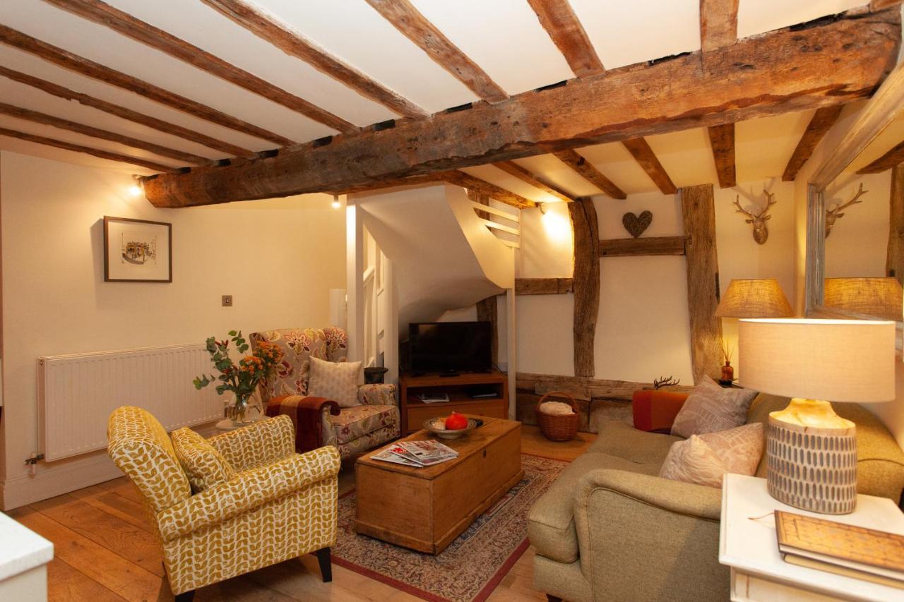 Popfosters Barn Villa Weston Subedge ภายนอก รูปภาพ