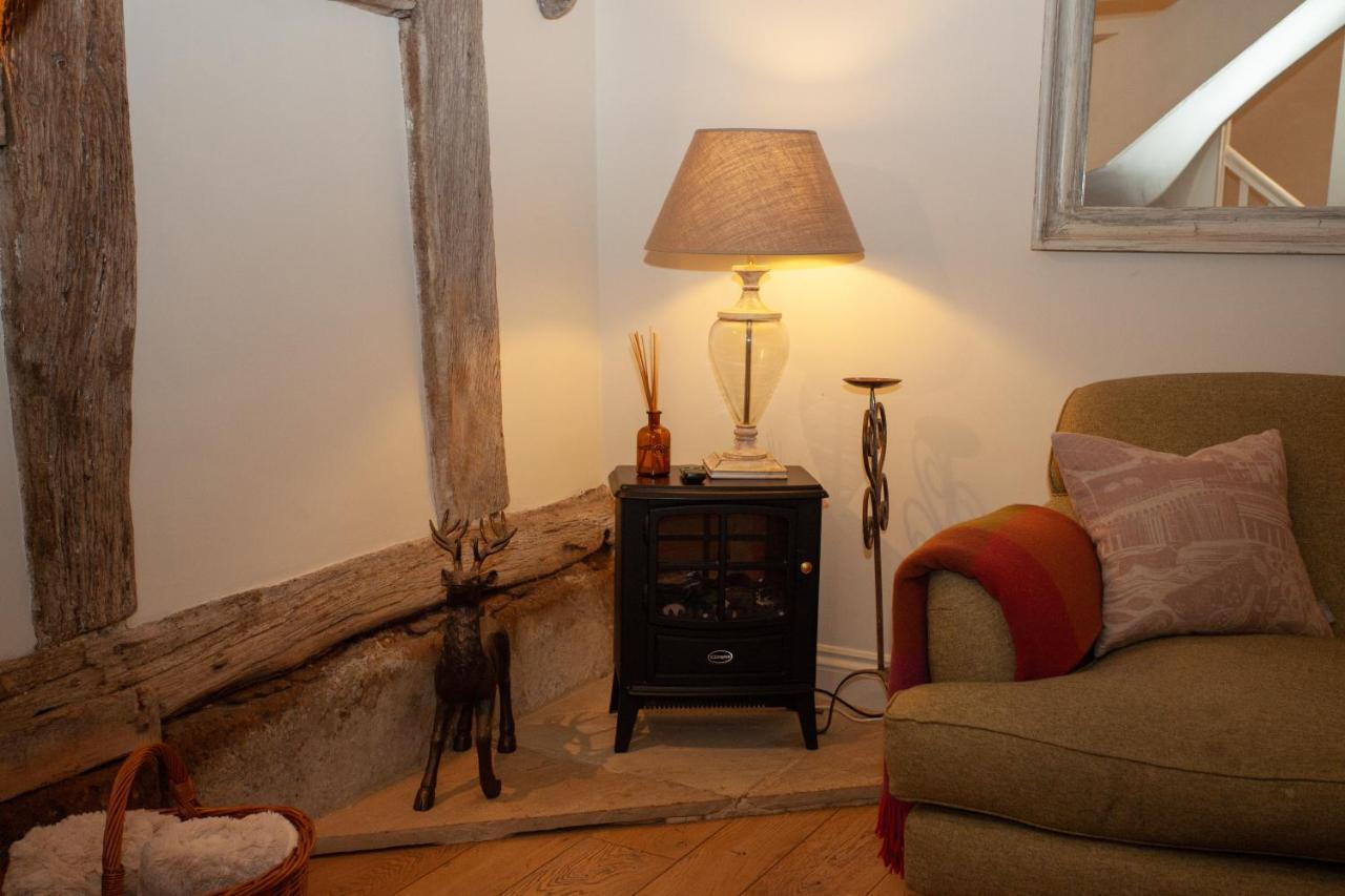 Popfosters Barn Villa Weston Subedge ภายนอก รูปภาพ