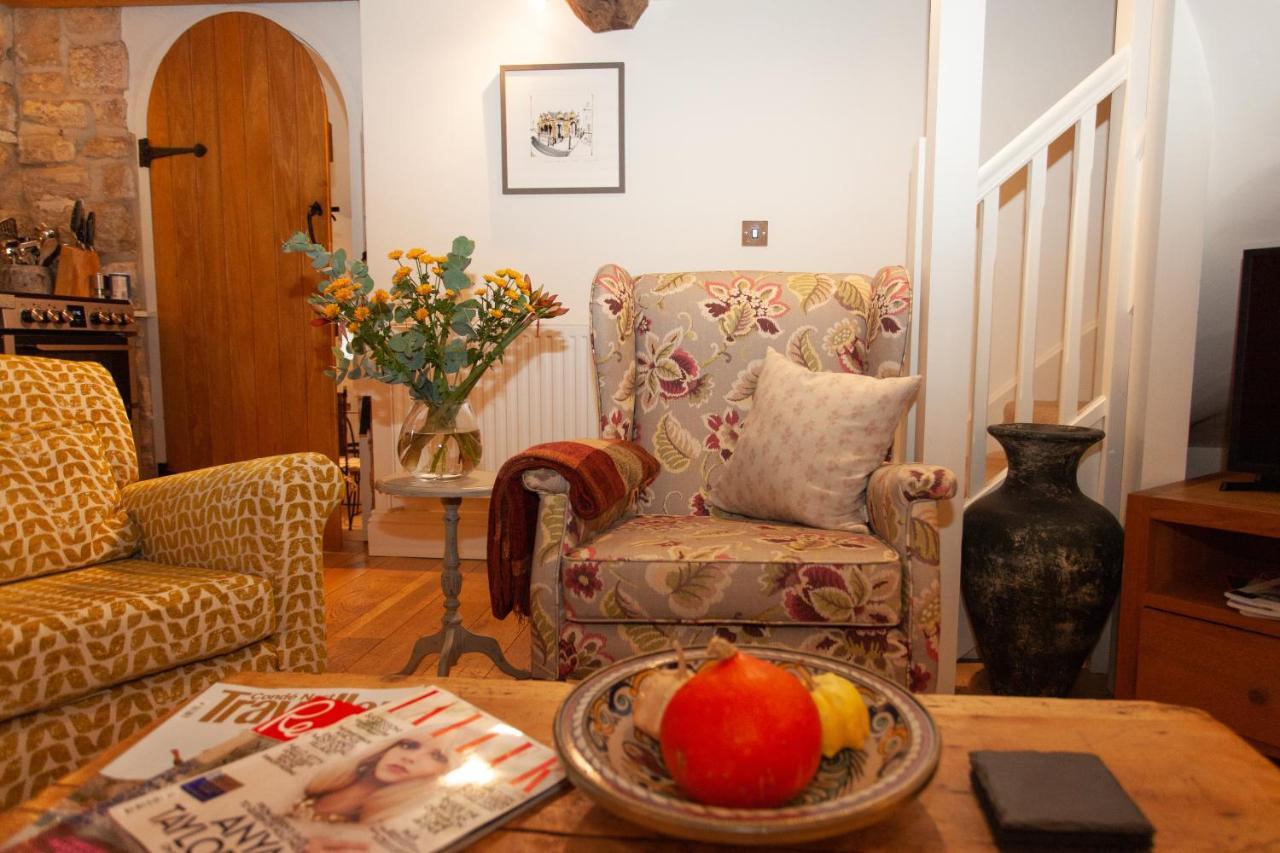 Popfosters Barn Villa Weston Subedge ภายนอก รูปภาพ