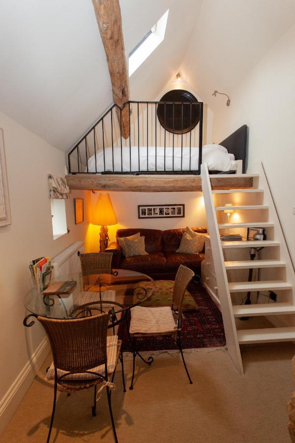 Popfosters Barn Villa Weston Subedge ภายนอก รูปภาพ