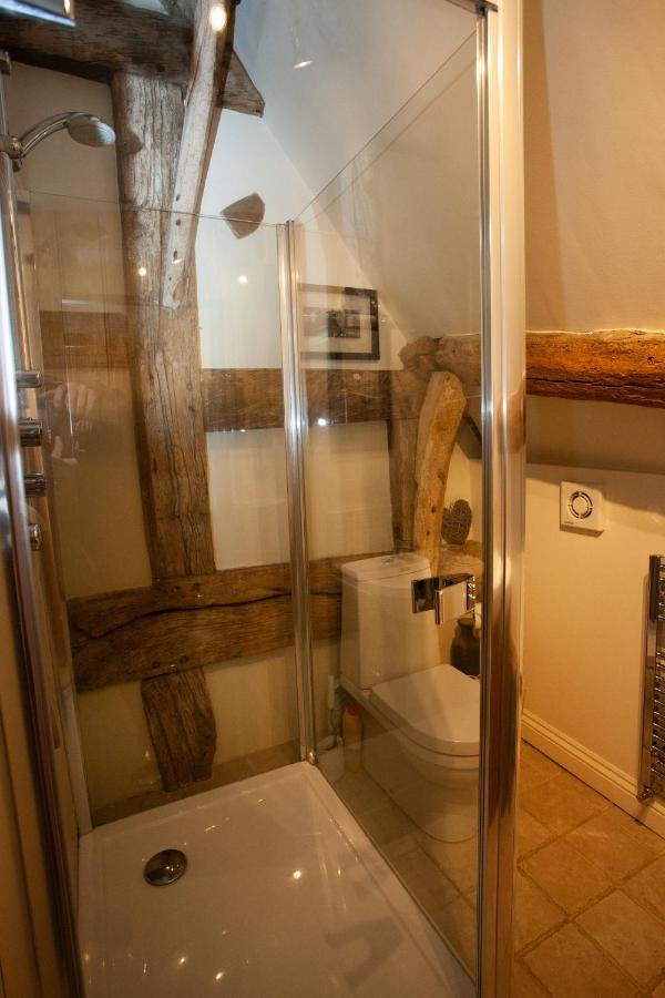 Popfosters Barn Villa Weston Subedge ภายนอก รูปภาพ