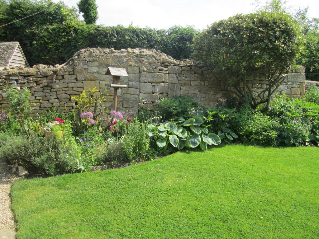 Popfosters Barn Villa Weston Subedge ภายนอก รูปภาพ